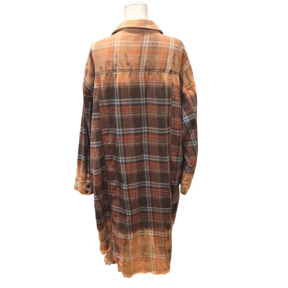 Oli & Hali Maxi Mineral Washed Bleach Plaid Cotton Shacket Medium - Picture 6 of 11